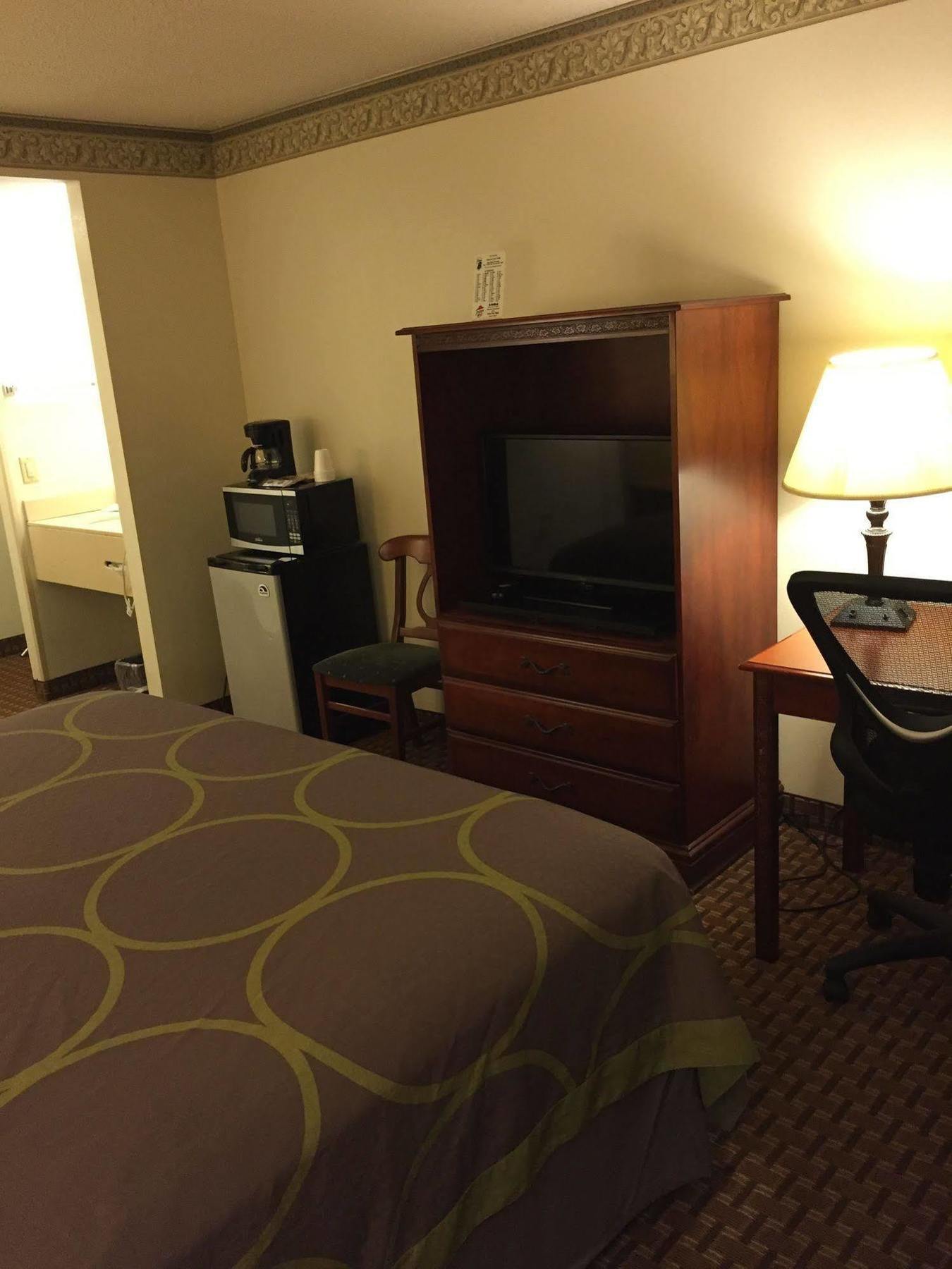 Super 8 By Wyndham Allentown Ngoại thất bức ảnh