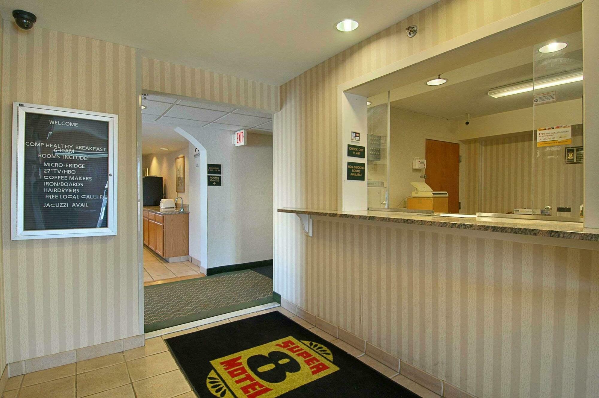 Super 8 By Wyndham Allentown Ngoại thất bức ảnh